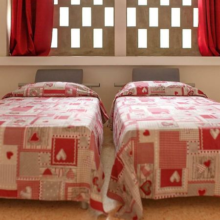 فندق Joy Living ساندرا المظهر الخارجي الصورة